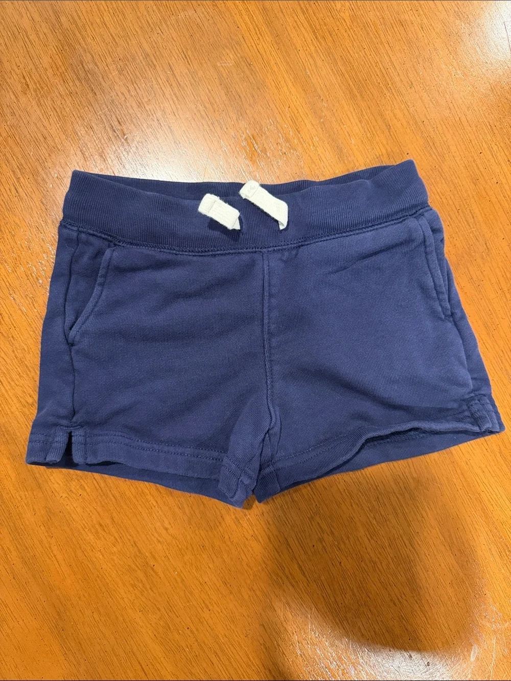Primary Track Shorts 2-pack in Midnight & Navy, size 2T